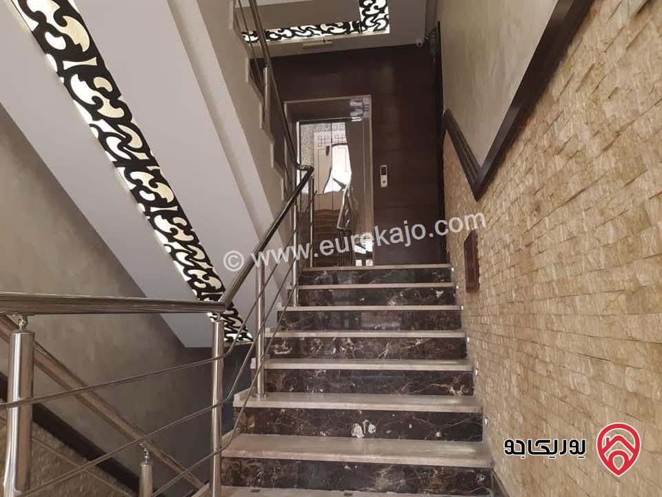 شقة فاخرة مساحة 160م طابق أول كأنها لم تسكن للايجار في عمان - أم السماق