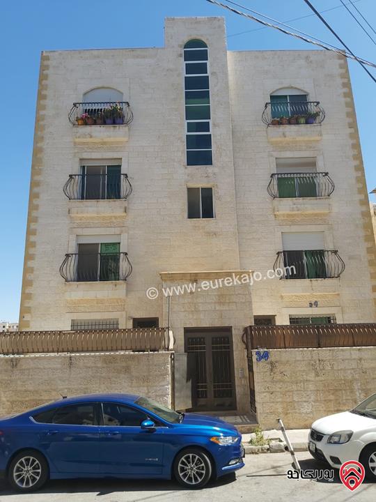 شقة مميزة طابق ثاني كساحة 216م للبيع في عمان - ضاحية الرشيد