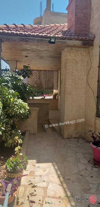 بيت مستقل مساحة 300م على أرض 415م للبيع في الزرقاء – جبل طارق ( تشطيبات جديدة )