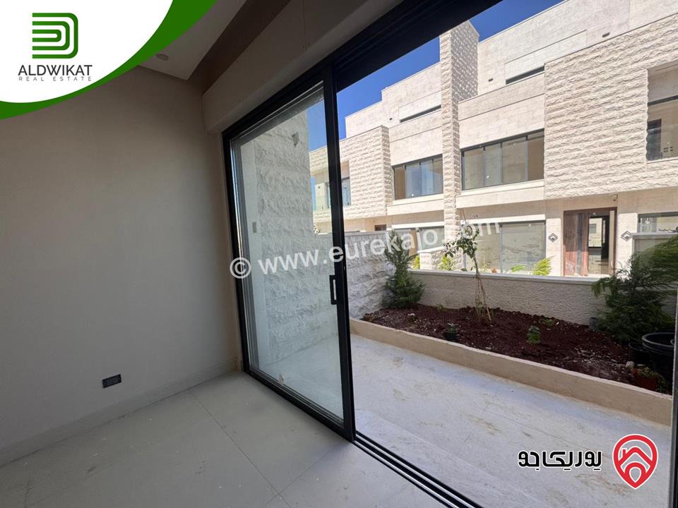 فيلا متلاصقة للبيع في عمان - عبدون مساحة الارض 400م ومساحة البناء 500م موقع مميز