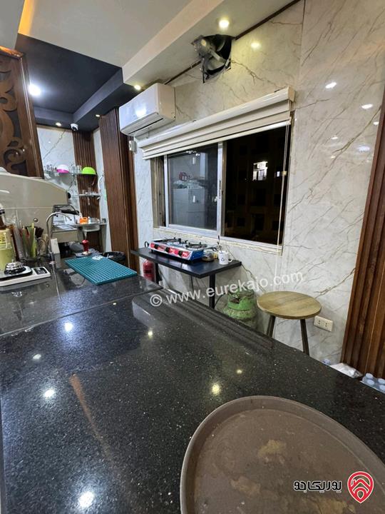 مقهى مساحة 250م طابق ثاني للبيع في عمان - الجبيهة شارع الجامعة الاردنية