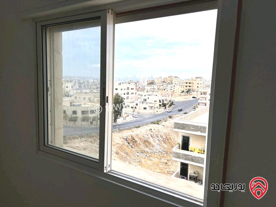 شقة مساحة 123م طابق ثالث للبيع في عمان - ماركا المرقب