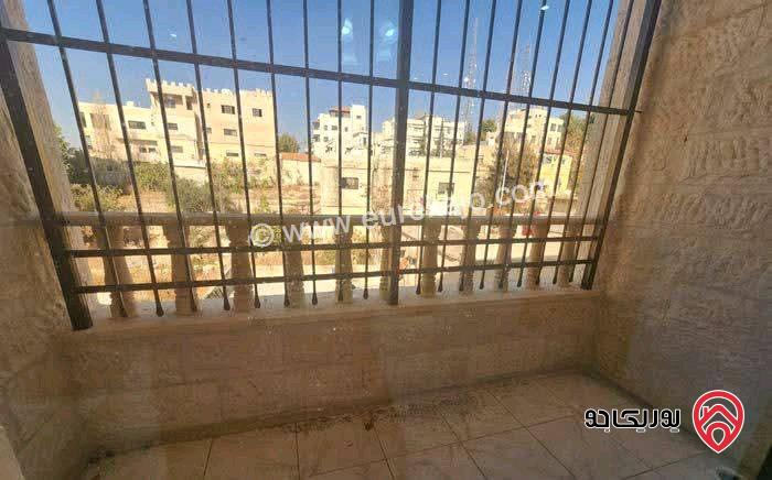 شقة فارغة مساحة 173م طابق ثالث للبيع في عمان - خلدا