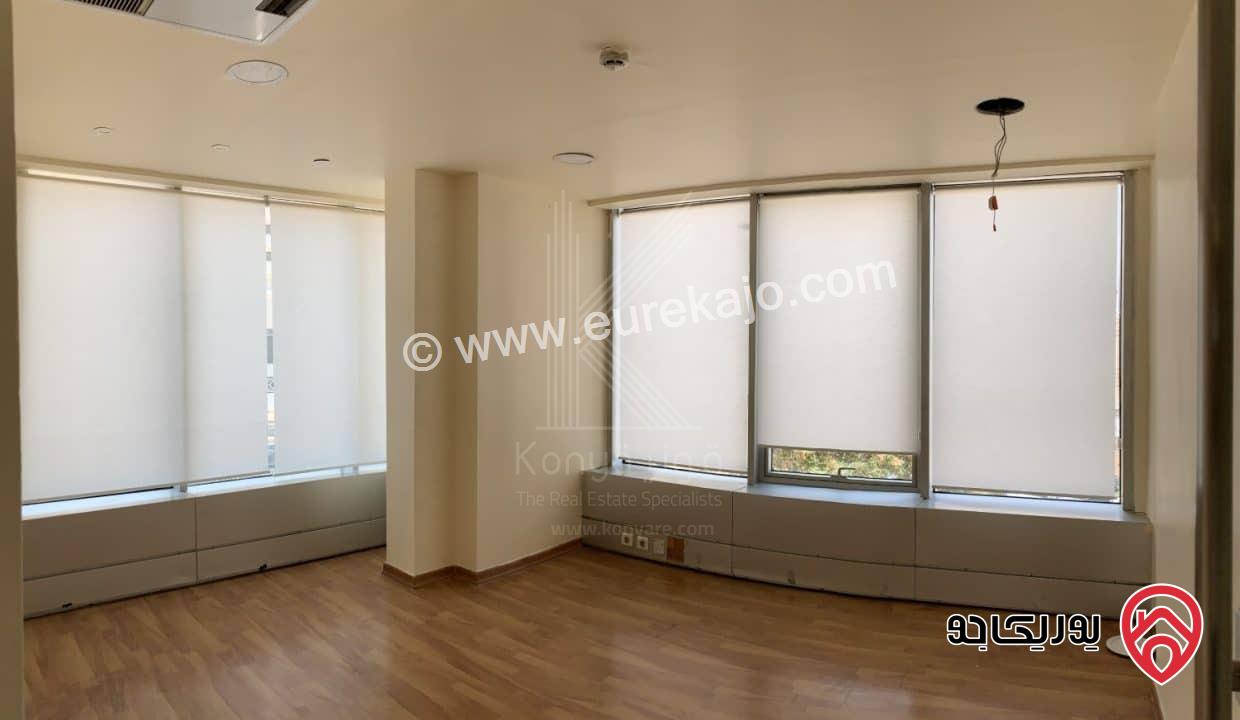 مكتب تجاري فاخر مساحة 150م للايجار في عمان - الشميساني