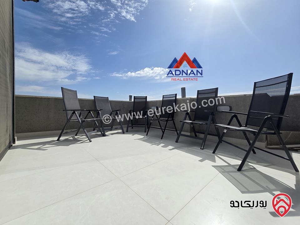 رووف مفروش مساحة 70م مع تراس مطل للإيجار السنوي في عمان - الصويفية