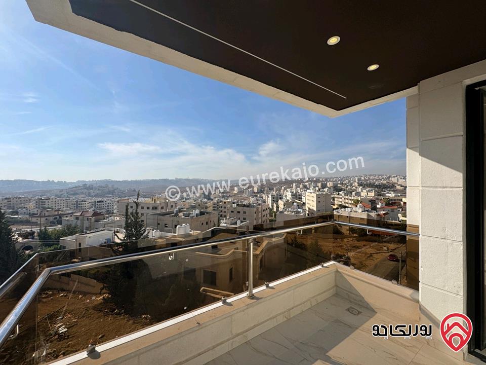 شقة بتشطيبات سوبر ديلوكس طابق أخير مع روف مساحة 175م للبيع في عمان - شفا بدران 