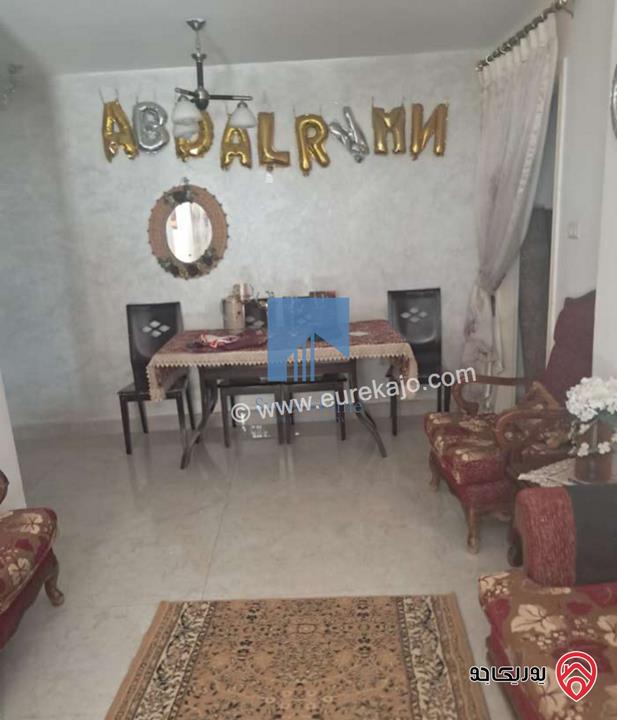 شقة مميزة شبه أرضية مساحة 90م مع حديقة وترسات 120م للبيع في عمان - خلدا