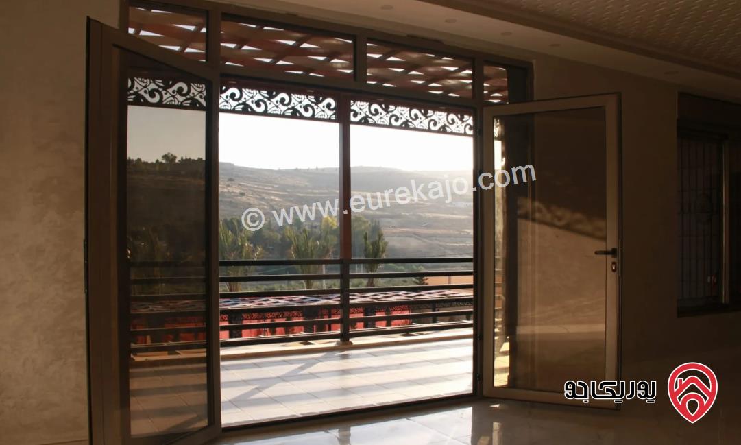 مزرعتان مساحة بنائهم 390م على نفس قطعة الأرض مساحتها 4500م للبيع في جرش  - دحل