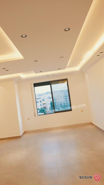 شقة طابق ثالث دوبلكس مساحة 207م للبيع في اربد - الراهبات الوردية