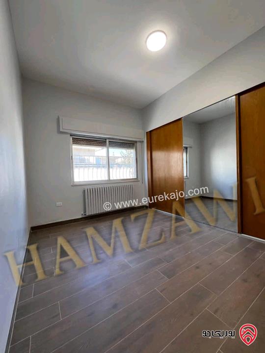 شقة طابق ثاني مساحة 250م للايجار في عمان - ام اذينة