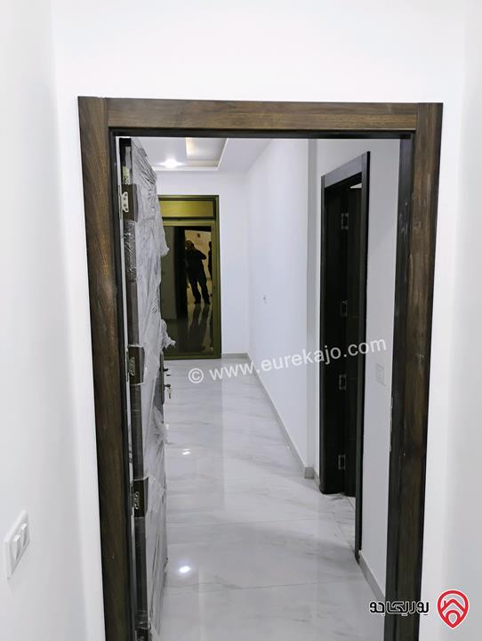 شقه مساحة 180 متر طابق ثاني تشطيبات فلل للبيع في الزرقاء الجديدة - اقساط بدون وساطة البنوك على 3 سنوات