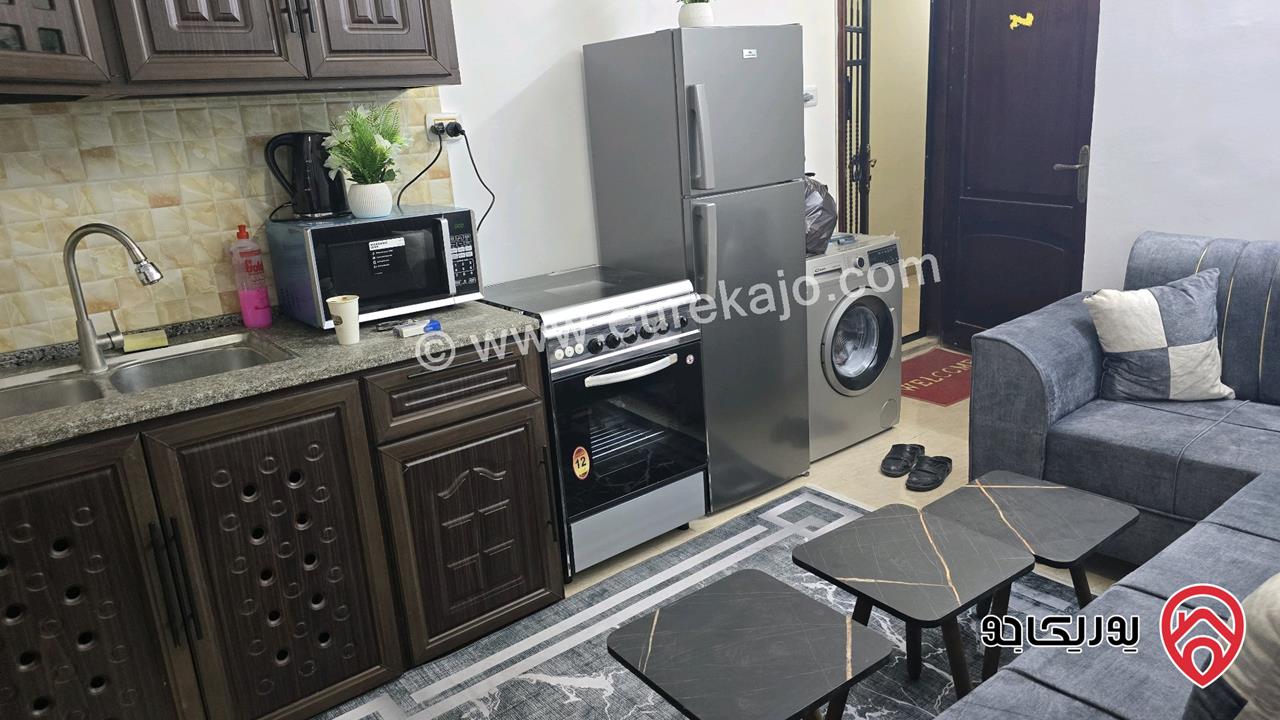 شقة مساحة 70م طابق أول مفروشه للإيجار في اربد - طلوع مسجد علياء التل 