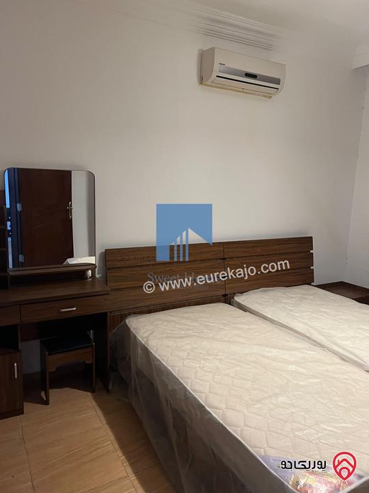 شقة مفروشة فاخرة للبيع في عمان - أم السماق قرب دوار النعيمات طابق ثالث 110م مع روف 110م تشطيب سوبر ديلوكس