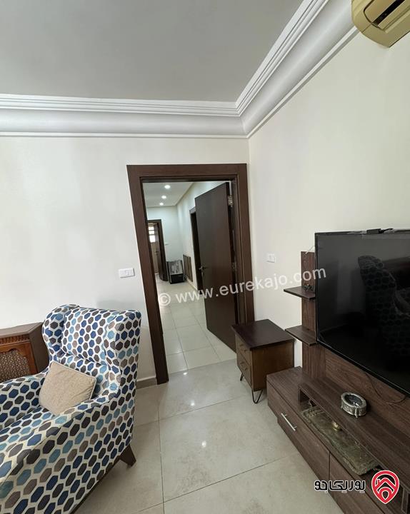 شقة أرضية مساحة 200م داخلي و 150م خارجي للايجار في عمان - ام السماق 