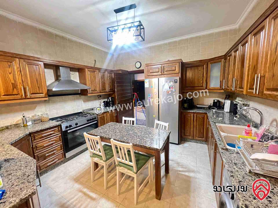 شقة طابق أرضي معلق مساحة 189م للبيع في عمان - ضاحية الرشيد