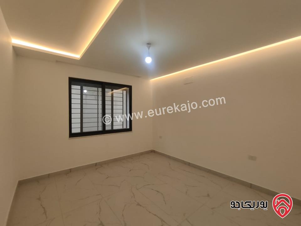 شقة شبه أرضية مساحة 205م داخلي و 150م خارجي للبيع في عمان - الصويفية  	 