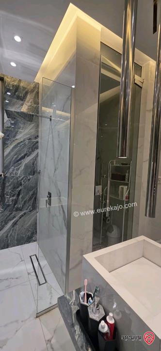 فيلا مساحة 290م على أرض 400م للبيع في عمان - ضاحية الرشيد