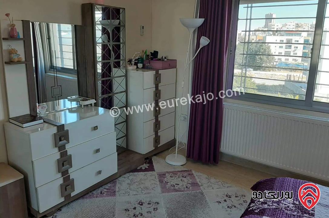 شقة طابق ثالث مساحة 140م للبيع في عمان - حي الصحابة