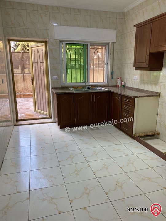 شقة أرضية مساحة 80م داخلي و 60م خارجي للبيع في عمان - صويلح