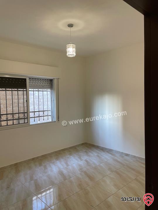 شقة طابق رابع مع روف مساحة 147م للبيع في عمان - ضاحية الاستقلال 