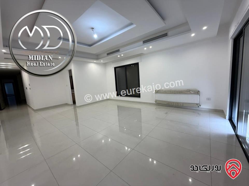 شقق للبيع في عمان - دير غبار مساحات 240م 4 نوم تشطيبات ديكورات عصرية فاخرة اطلالة رائعة جديدة لم تسكن