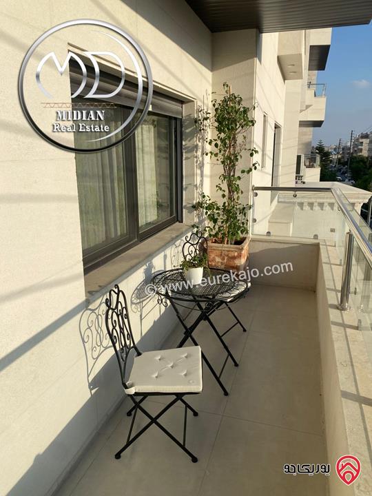 شقة مفروشة للايجار في عمان - الجندويل مساحة 130م طابق اول تشطيبات و ديكورات فندقية فاخرة اطلالة جميلة