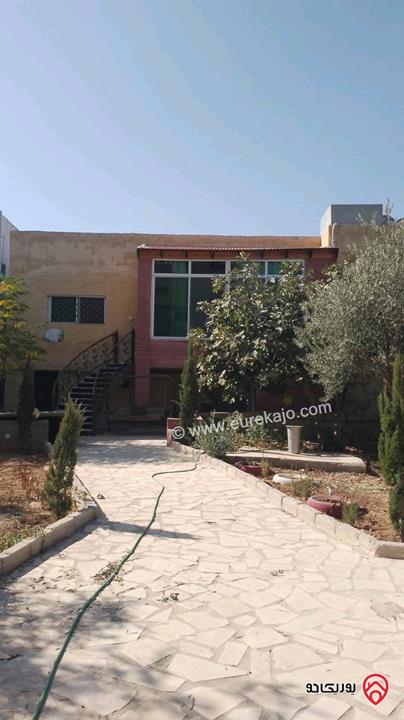 بيت مستقل مساحة 237م على أرض 417م للبيع في عمان - عين الباشا 