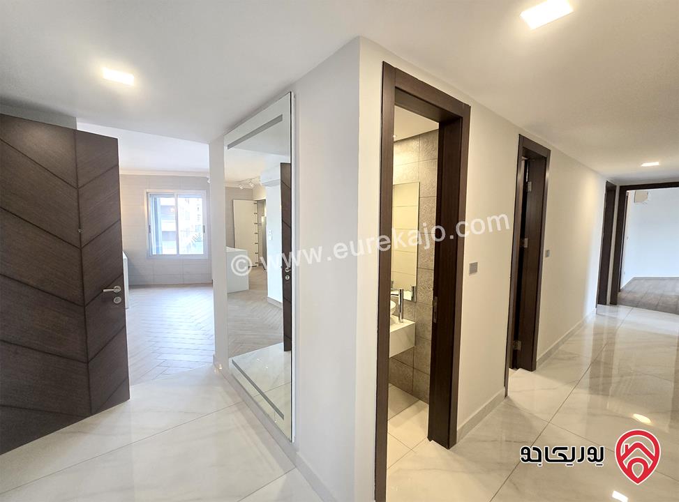 شقة دوبلكس مميزة طابق اخير مع روف مجموع المساحة 350 متر مربع للايجار في عمان - دير غبار