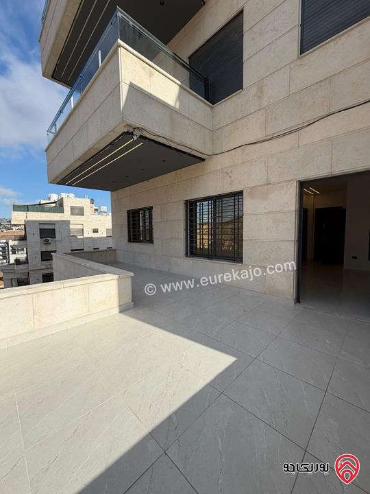 شقة طابق ارضي مساحة 130م مع ترس 50م للبيع في عمان - ربوة عبدون 