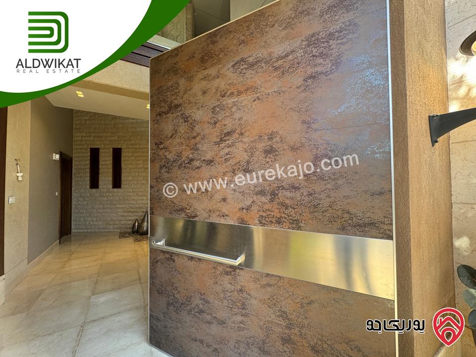 فيلا مستقلة مساحة الارض 985م ومساحة البناء 1200م ومساحة الحديقة 400م ومساحة الترس 200م ذات موقع واطلالة مميزة للبيع في عمان - بدر الجديدة