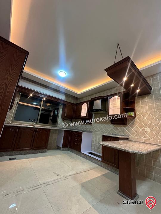 شقة طابق ثالث مساحة 120م للايجار في عمان - ام السماق 