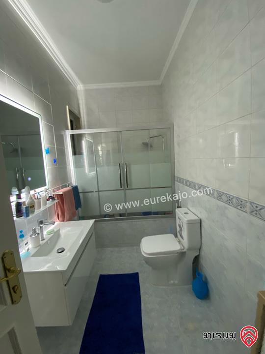 شقة طابق ثالث مساحة 195م للبيع في عمان - الشميساني 