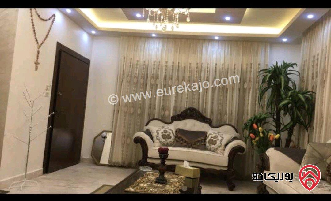 شقة طابقية طابق أرضي مساحة 248م داخلي و 80م خارجي للبيع في الفحيص