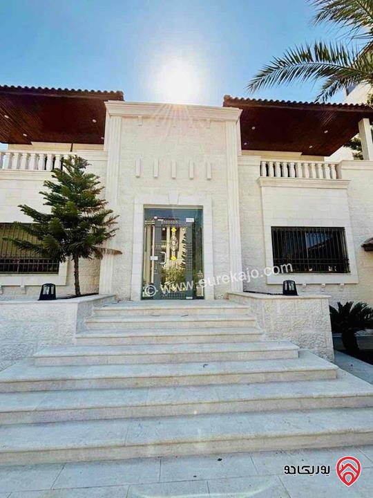 فيلا مساحة 900م على أرض 1 دونم و 150م للبيع في عمان - طريق المطار رجم عميش