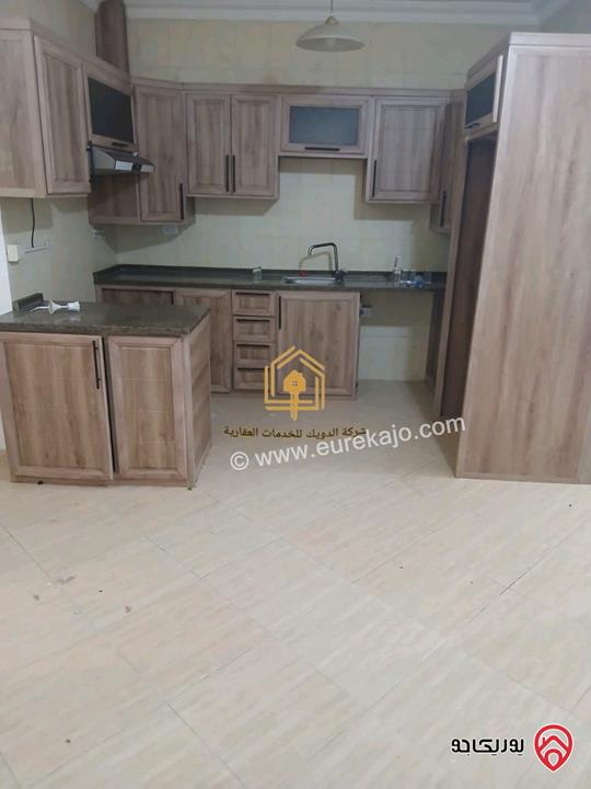 شقة فارغة طابق ارضي مساحة 100م داخلي و 30م خارجي للايجار في عمان - الدوار السابع 