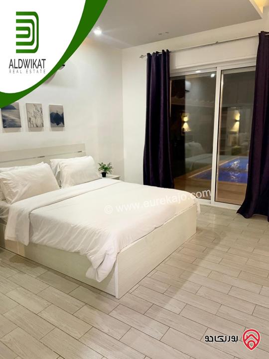 شاليه للبيع في منتجع البحيرة مساحة البناء 175م ومساحة الارض 720م ومساحة الحديقة 400م