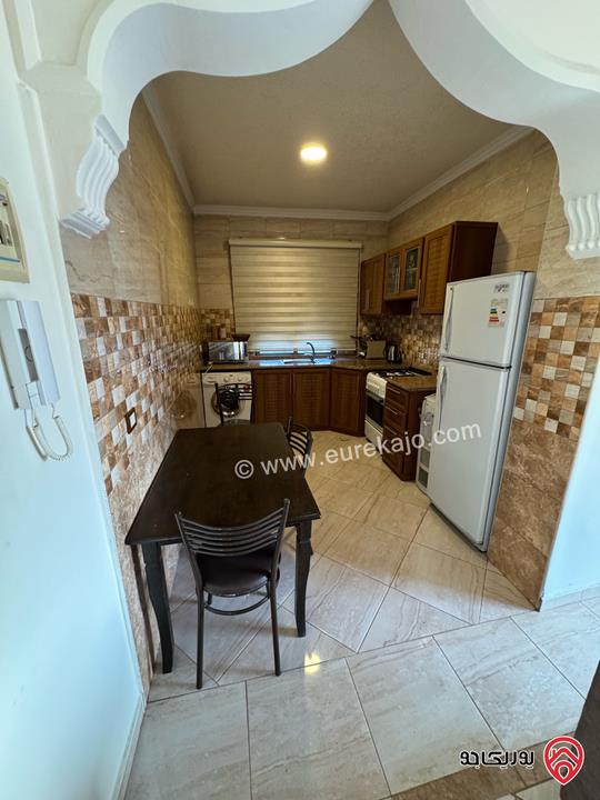 شقة مساحة 74م طابق ثالث للايجار مفروشة في عمان - الجبيهة