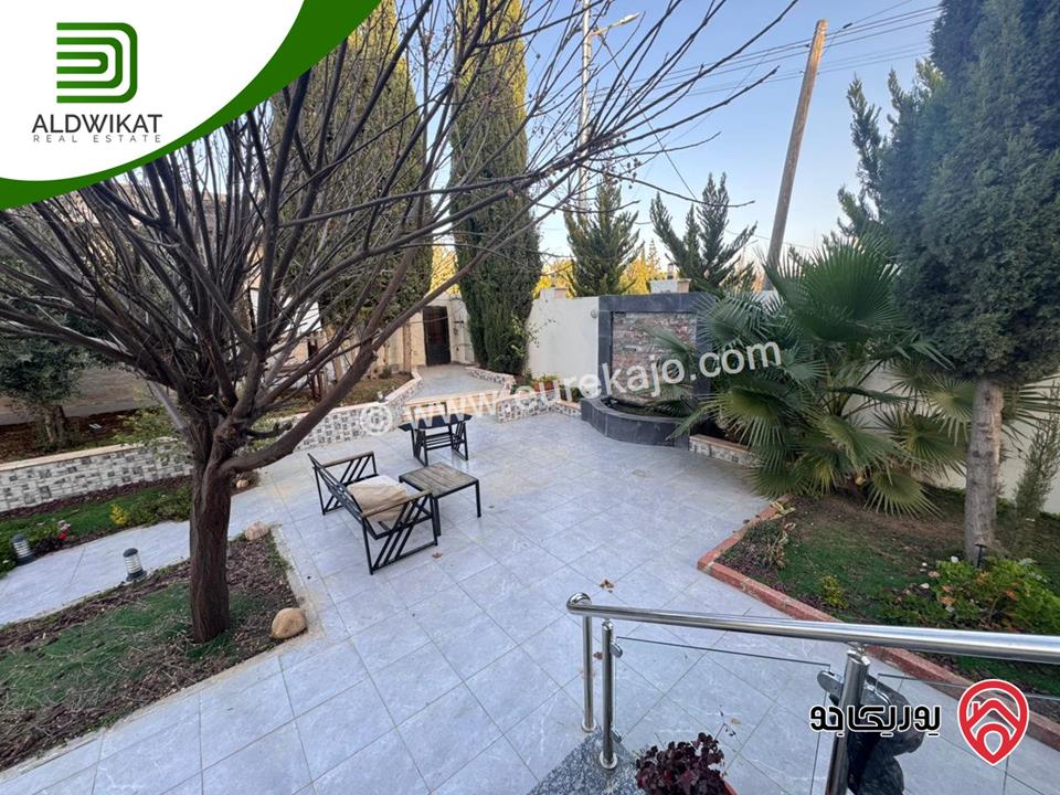 فيلا مستقلة للبيع في عمان - على طريق المطار / الغباشية مساحة البناء 1000م ومساحة الارض 1240م موقع مميز على شارعين