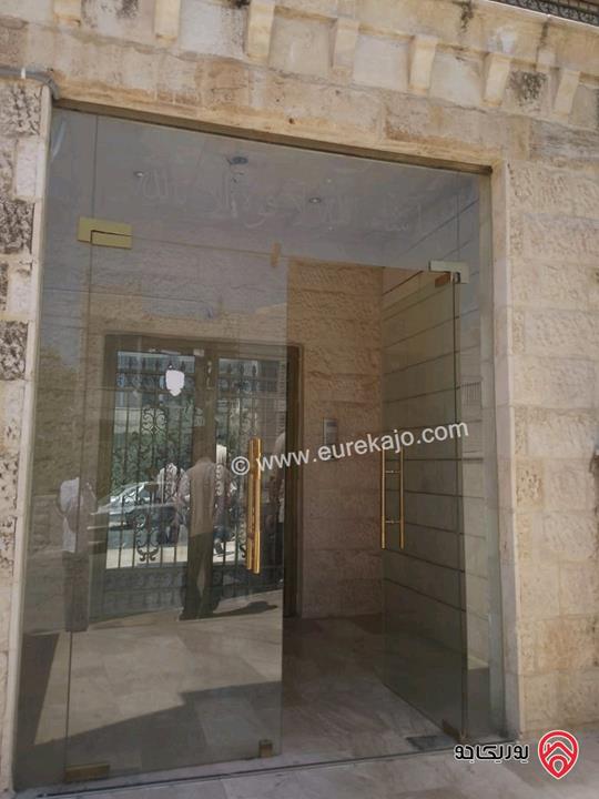 شقة ارضية مساحة 150م داخلي و 60م خارجي للبيع مفروش في عمان - صويلح