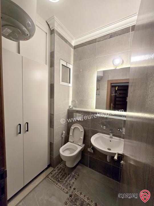 شقة مفروشة جديدة طابق ثاني مساحة 90م للايجار في عمان - أم أذينة