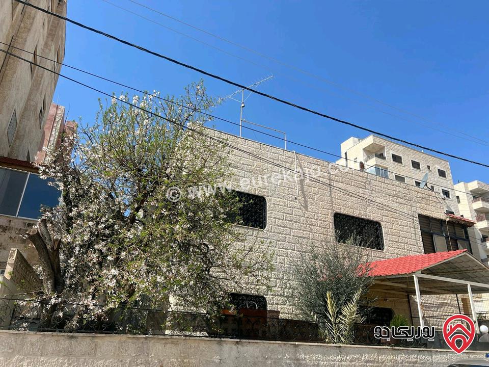 A standalone two-story house with a built-up area of 150 sqm and Size of land 400 sqm for sale in Amman - Dahiyet Alrasheed