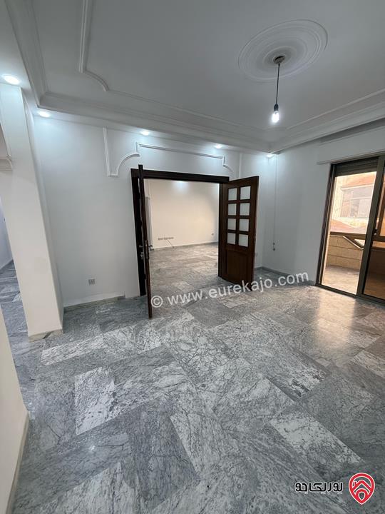 شقة طابق ثاني مساحة 190م للايجار في عمان - دير غبار 