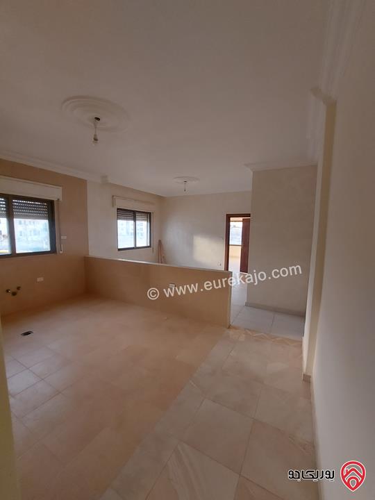 شقتين طابق ثاني مساحة 124م للبيع في عمان - ماركا