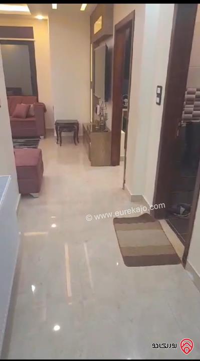 فيلا دوبلكس مساحة البناء 770م مساحة الارض 460م للبيع في عمان - البنيات