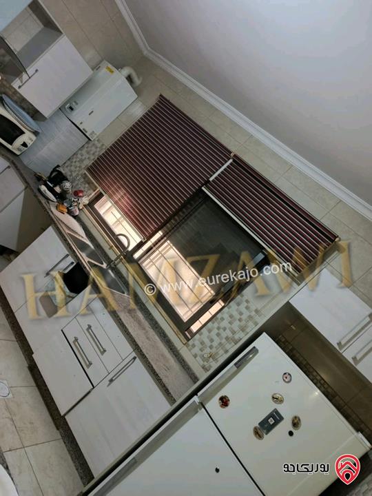 شقة مميزة شبه ارضية مساحة 200م داخلي و 120م خارجي للايجار في عمان - حي الصحابة 