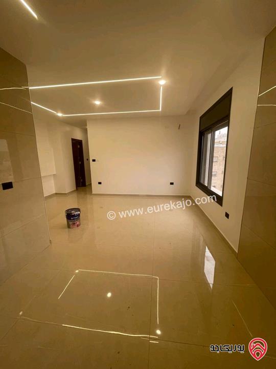 شقة جديدة لم تسكن بعد مساحة 130م طابق ثالث للايجار في عمان - عرجان