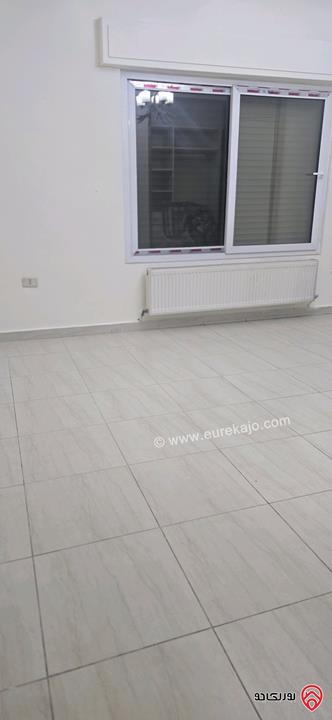 شقة مساحة 210م طابق أول للبيع في عمان - الرابية