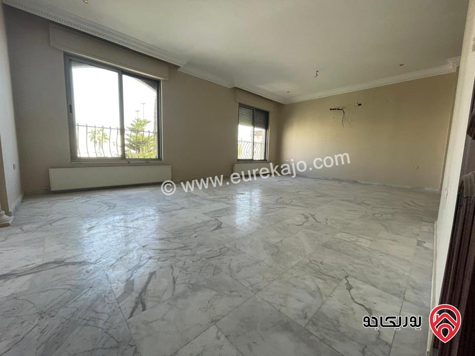 شقة فارغة مساحة 325م للإيجار في عمان - ضاحية الأمير راشد 