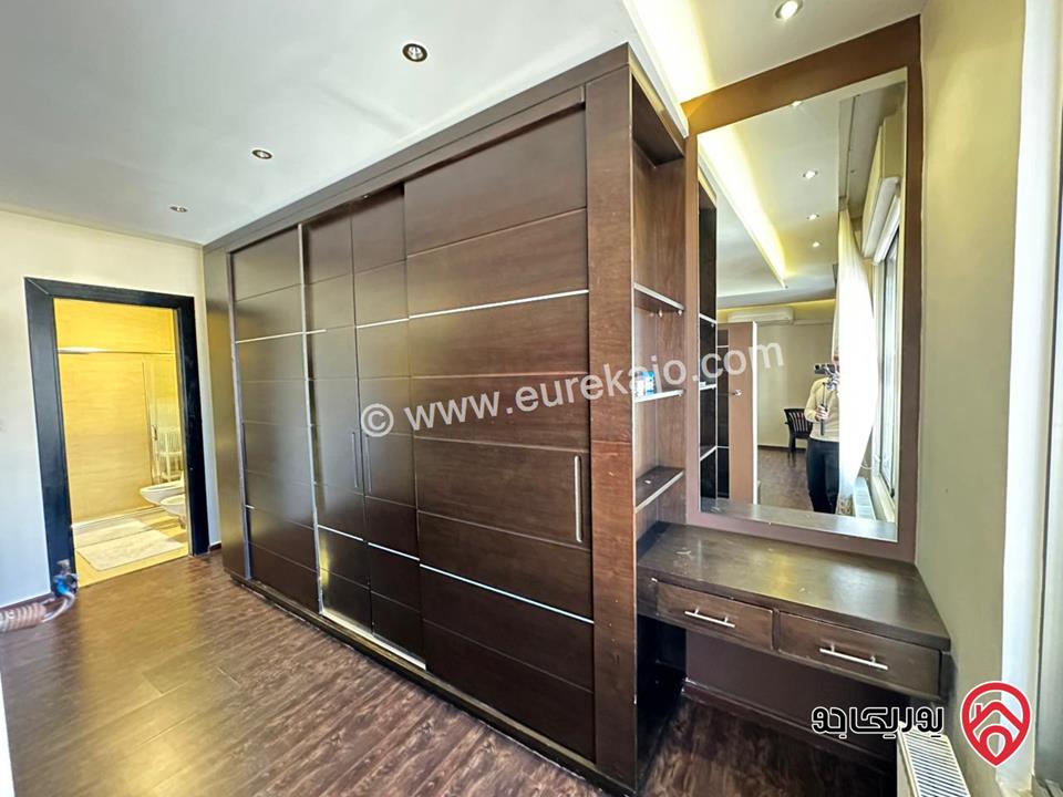 شقة طابق ثالث دوبلكس مساحة 281م للبيع في عمان - خلدا