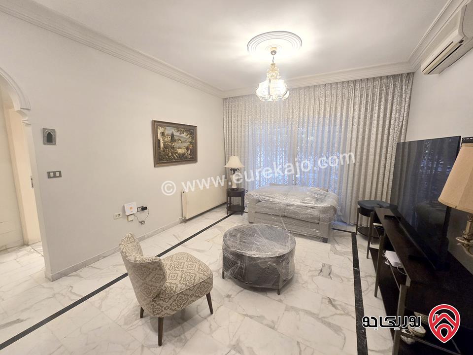 شقة مفروشة ارضية مساحة 210م مع حديقة 200م للإيجار في عمان - الرابية